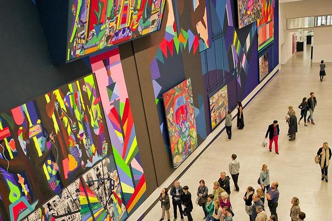 Berlin's Gallery Scene - Key points before you book