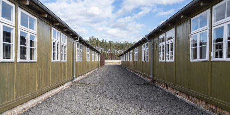 Berlin: Sachsenhausen Concentration Camp and Potsdam Tour - A panoramic return through central Berlin