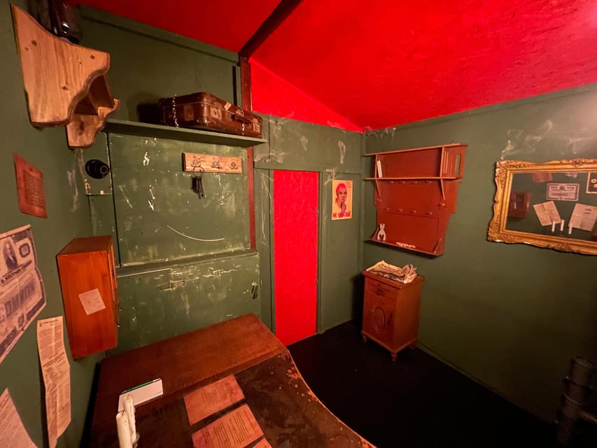 Berlin: “Shadow of the Rubber Duck” Escape Room Experience - Is $35 per person a fair price?