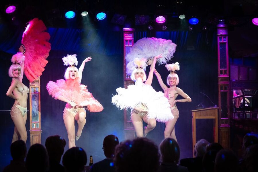 Berlin: Showgirls of Burlesque Show - What the German language means for English speakers