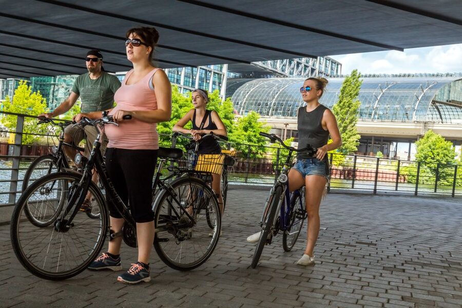 Berlin: Sights and Highlights Bike Tour with a Local Guide - How hard is the 210-minute ride?