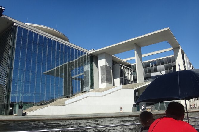 Berlin sightseeing boat tour on the Spree - The television tower and the Museum Island complex