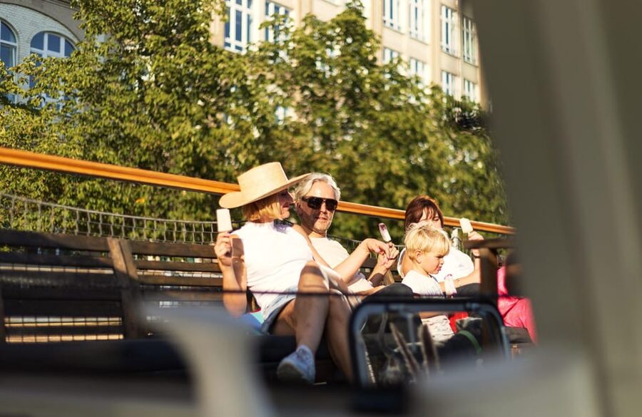 Berlin: Sightseeing Boat Tour on the Spree for Families - Berlin Cathedral and Museum Island