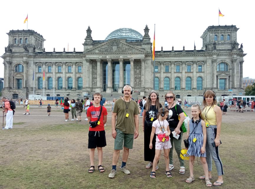 Berlin Sightseeing Musical-Historical Walking Tour - Starting at the Alte Nationalgalerie and Museum Island