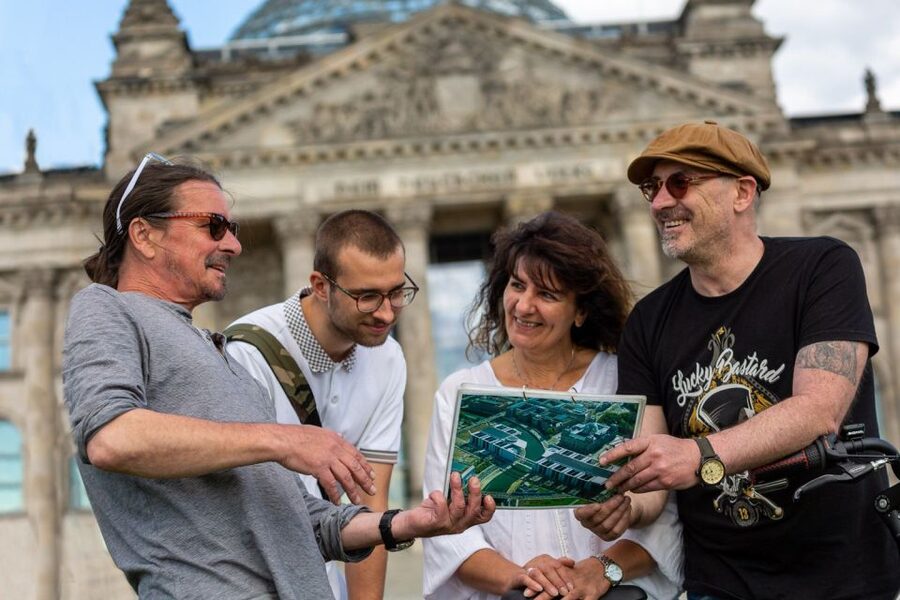 Berlin: Small Group Bike Tour Through City Center - Charité and Hauptbahnhof show a newer Berlin