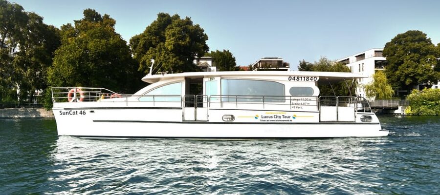 Berlin: Solar Powered Sunset Catamaran Cruise & Audio Guide - Museum Island from the river