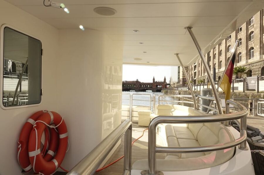 Berlin: Solar Powered Sunset Catamaran Cruise & Audio Guide - The government district and Reichstag