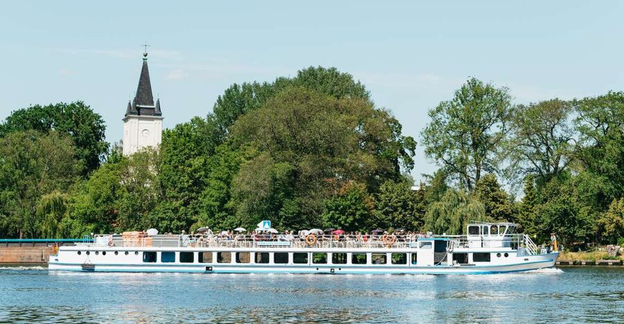 Berlin: Spree Boat Tour to Müggelsee - Why this Spree cruise feels different from central Berlin