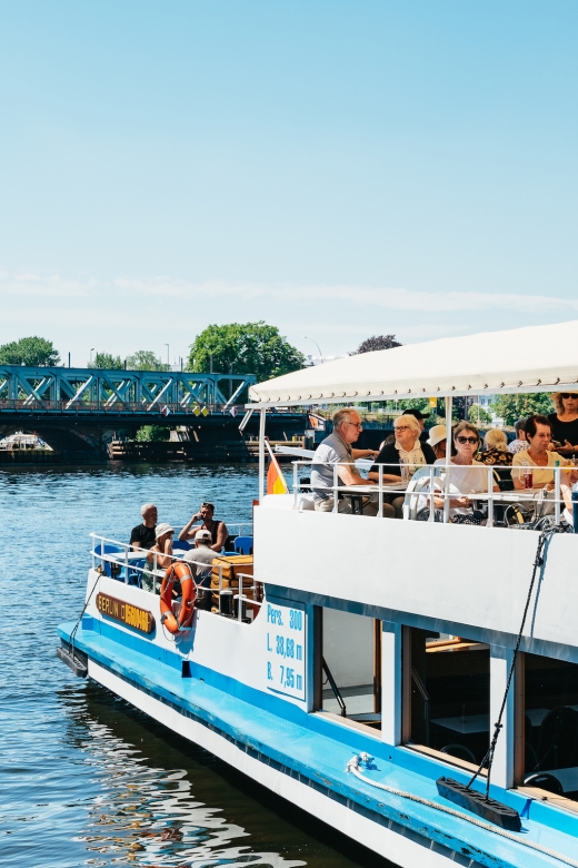 Berlin: Spree Boat Tour to Müggelsee - Köpenick Palace and the Captain of Köpenick