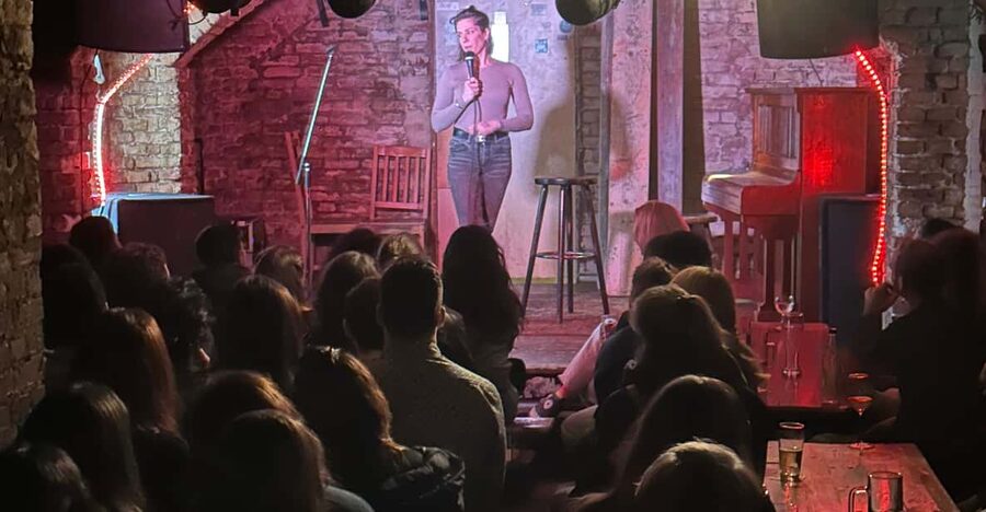 Berlin: The Epic Comedy Club Friday Night Showcase - Food, cocktails, and the value of a two-hour night