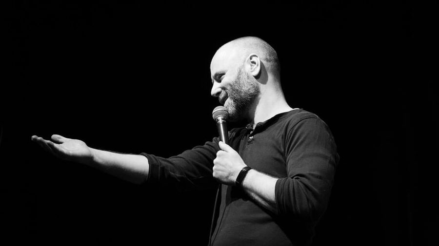 Berlin: The Epic Comedy Club Friday Night Showcase - Arriving downstairs at Zosch bar in Mitte