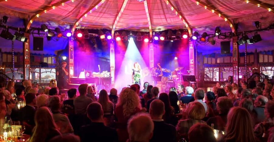 Berlin: Ticket for Bar Jeder Vernunft - Theater & Restaurant - Is $41 good value?