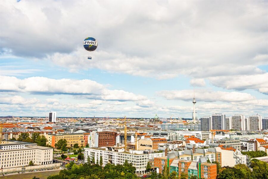 Berlin: Ticket for World Balloon with Perfect View - Weather is the key condition