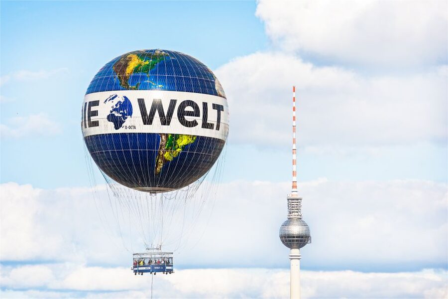 Berlin: Ticket for World Balloon with Perfect View - Meeting near Checkpoint Charlie