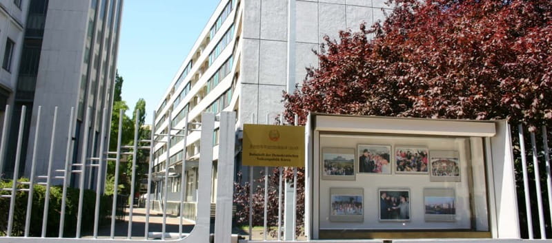 Berlin: Top Secret Berlin Guided Bike Tour - Practical timing and cancellation advice