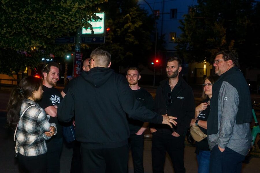 Berlin: Underground Party Tour - Starting with a Späti in central Berlin