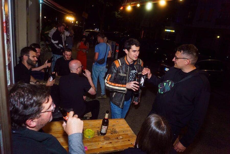 Berlin: Underground Party Tour - What the guide adds to the night