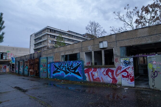 Berlin Urbex Adventure and History Tour - Who should book this experience?