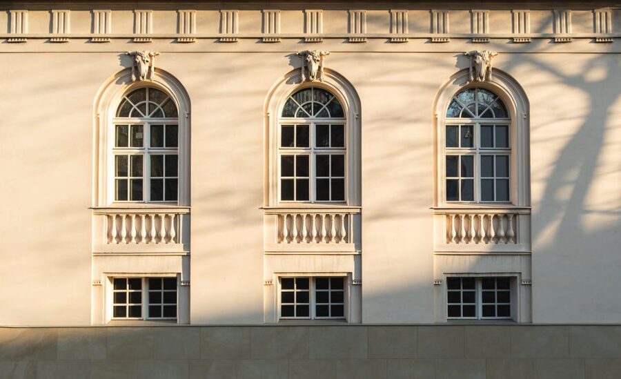 Berlin: walking tour about Charité - Starting at the Charité Tower