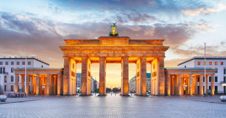 Berlin: Walking Tour of the Top 10 Sightseeing Attractions - A sober pause at the Holocaust Memorial