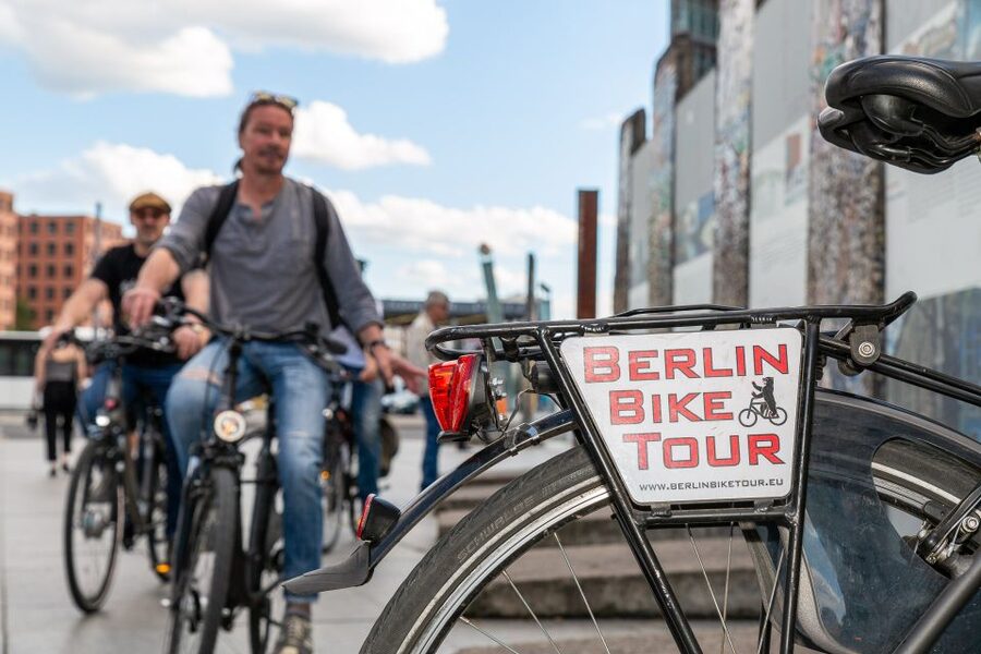 Berlin Wall History Small Group Cycling Tour - Why a bicycle is a smart way to follow the Berlin Wall