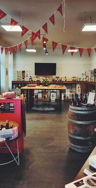 Berlin: Wine on Canvas - Paint Workshop and Wine Tasting - Starting at Jacques Wein-Depot in Bötzowviertel