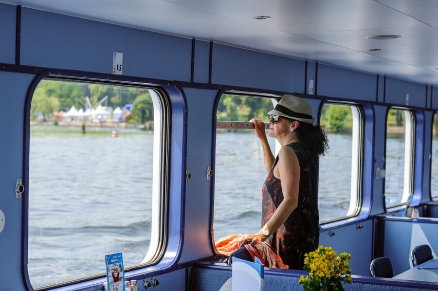 Berlin: World Heritage Cruise to Potsdam - The first stretch: Wannsee, Kladow, and Peacock Island