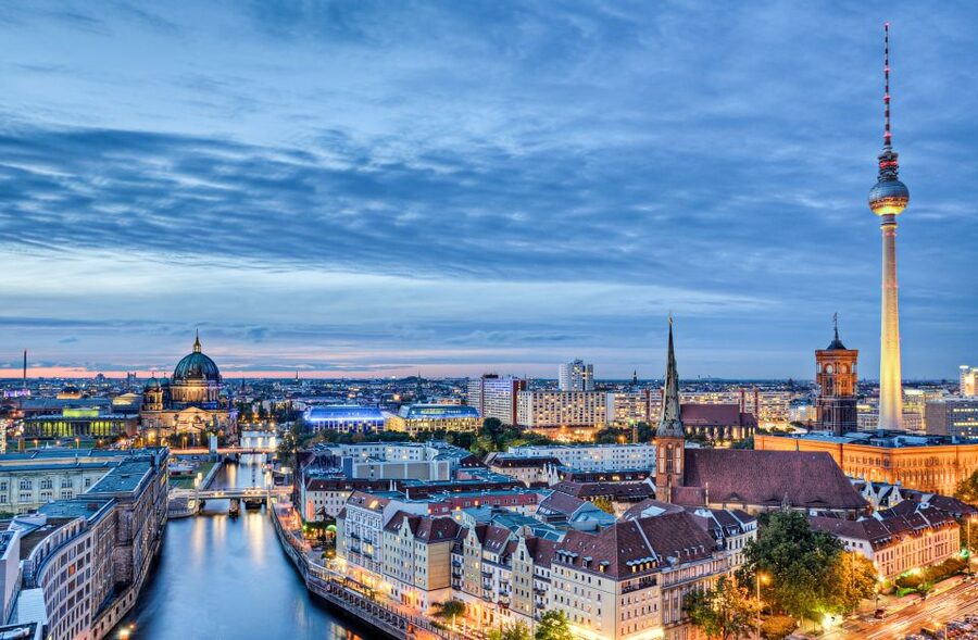 Best Berlin Shore Excursion from Warnemunde or Rostock Port - Unter den Linden, Museum Island, and Alexanderplatz