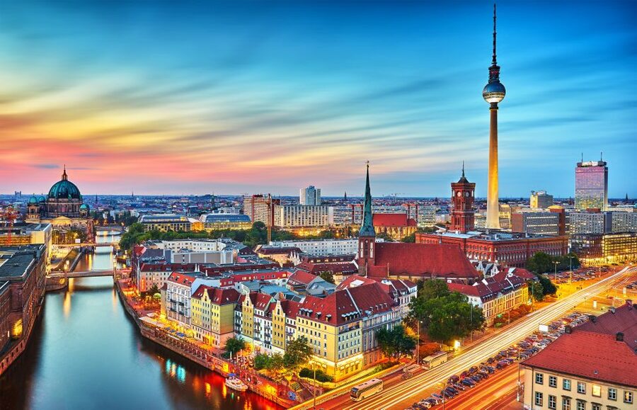 Best Berlin Shore Excursion from Warnemunde or Rostock Port - Meeting your coach at Warnemünde