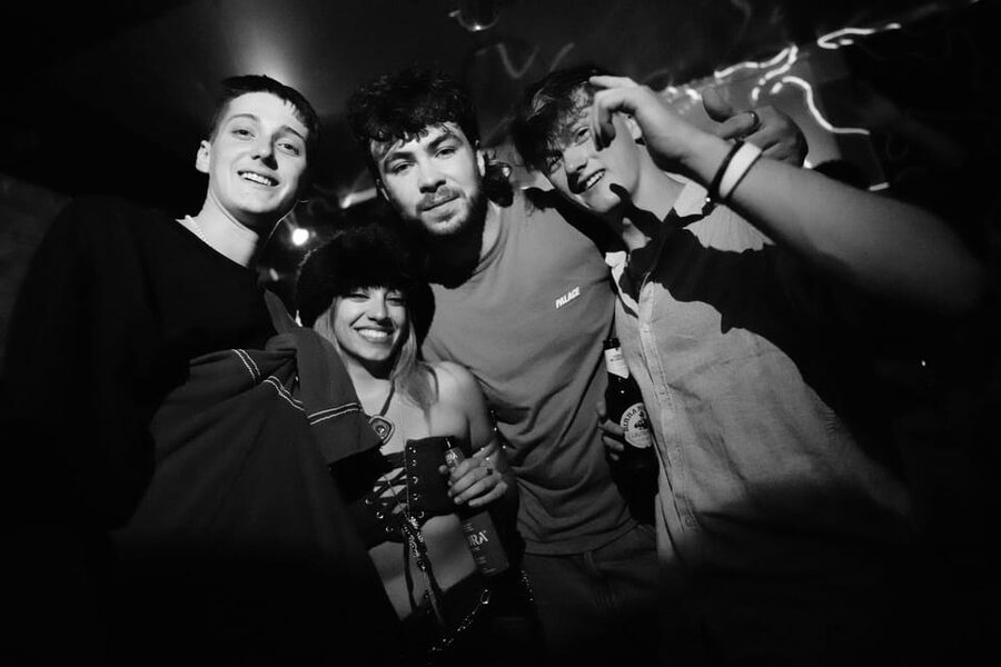 Big Hamburg Pubcrawl - Shots, Games & VIP Bundle - Key Points at a Glance