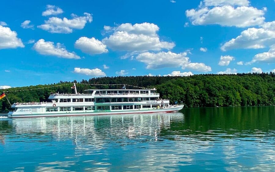 Biggesee: Boat Tour with All-inclusive cake buffet - The cake buffet and included drinks