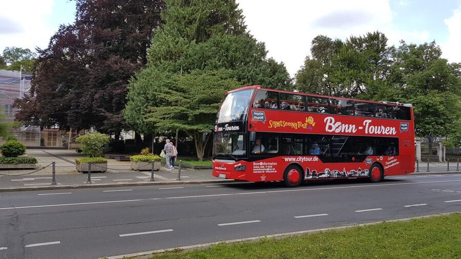 Bonn: 24-Hour Hop-On Hop-Off Sightseeing Bus Ticket - Bonn in one day, from Roman town to international center