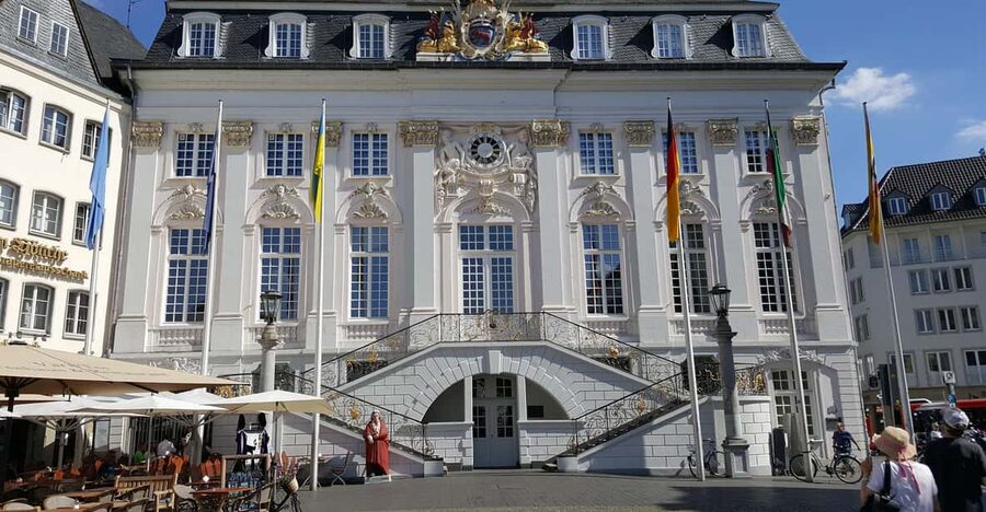 Bonn: Private City Highlights Walking Tour - The Electoral Palace and the Kurfürsten