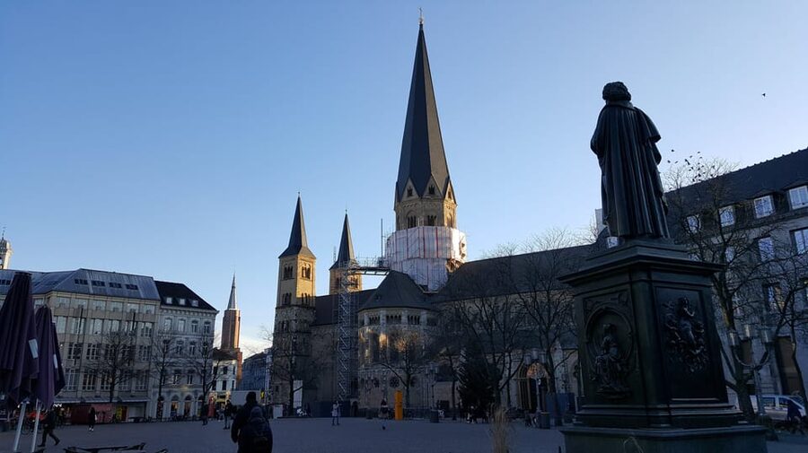 Bonn: Private City Highlights Walking Tour - Beethoven’s monument and birthplace