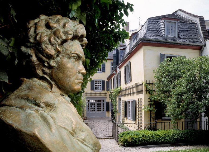 Bonn Regio WelcomeCard with Guidebook - Beethoven House and the music side of Bonn