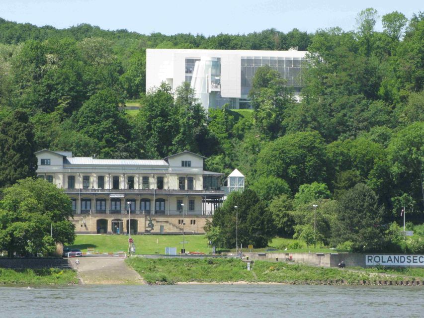 Bonn Regio WelcomeCard with Guidebook - Cologne and Brühl: possible, but not automatic