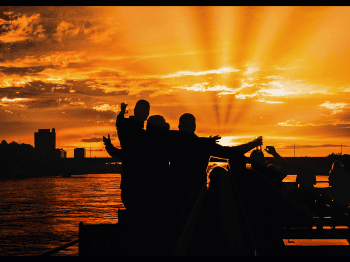 Bonn: Sunset Boat Tour on the Rhine - Lounge music first, dance music later
