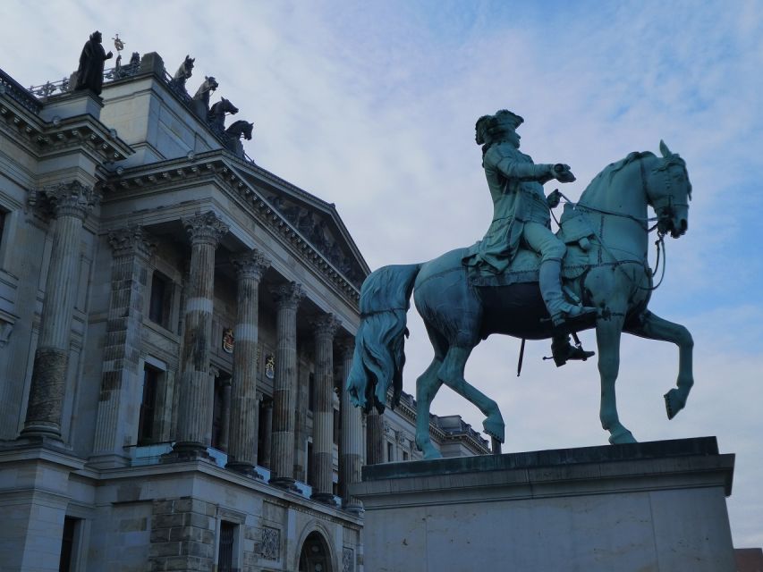 Braunschweig: Private City Walking Tour with Certified Guide - Comfort, access, and practical planning