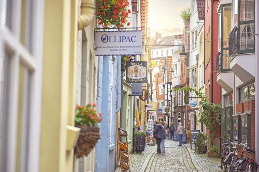 Bremen: City Center Guided Walking Tour - What $14 buys you