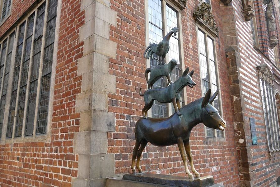 Bremen: Private Walking Tour with a Professional Guide - Is $319 good value for Bremen?