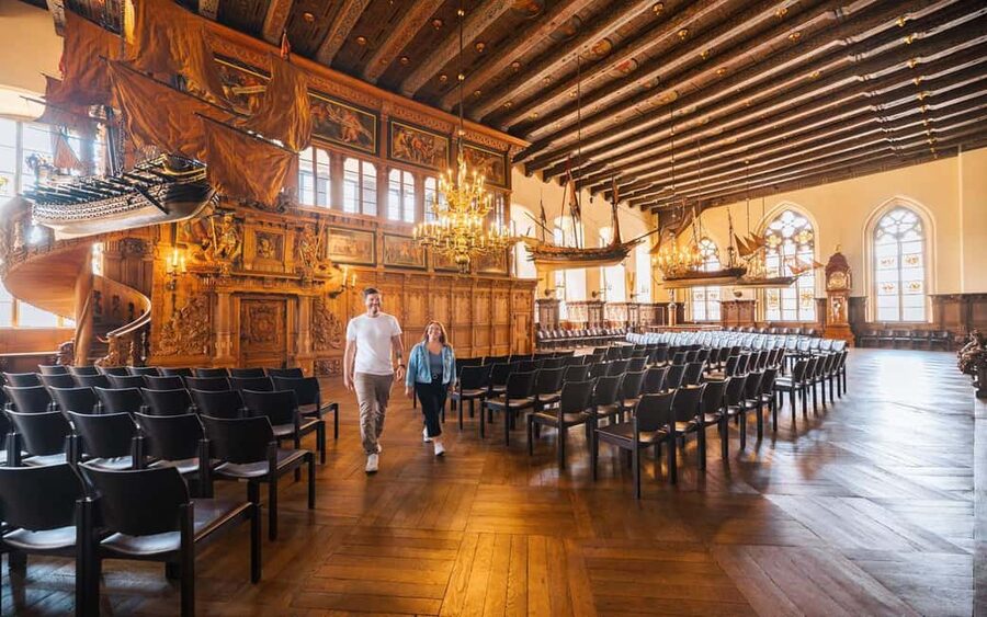 Bremen: Public Tour of the Town Hall in English - Inside the Upper Town Hall