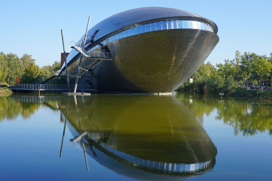 Bremen: Universum Science Center Entrance Ticket - Technology exhibits built around everyday objects