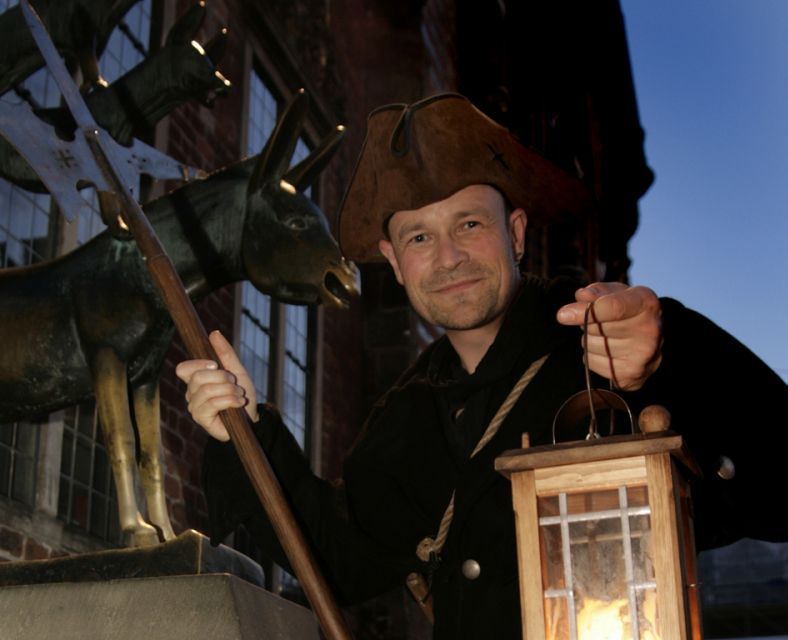 Bremen: Walking Tour in German with Night Guard - Key points to know before you book