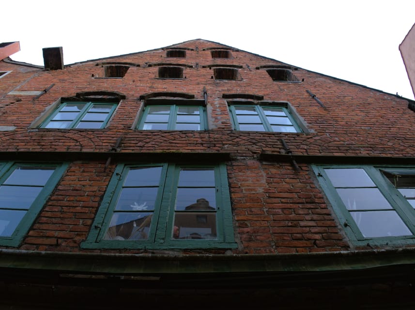 Bremen: Walking Tour of Historic Schnoor District - Who should book this Schnoor walk?
