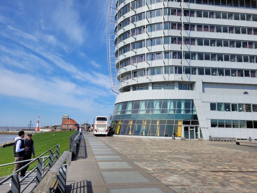 Bremerhaven: Harbor Bus Tour - What you can see in the international port area
