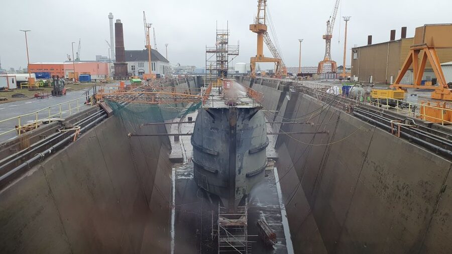 Bremerhaven: Harbor Bus Tour - The German-language commentary