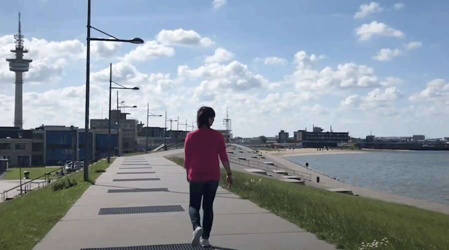 Bremerhaven: Sailor's yarn, legends and sea walking tour - The stories: fraud, murder, ghosts, and goblins