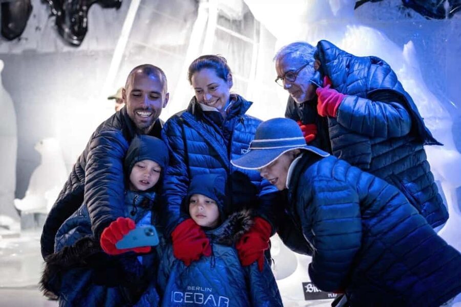 City Sightseeing Berlin: HOHO Bus - All Lines (A+B) & Icebar - FAQ