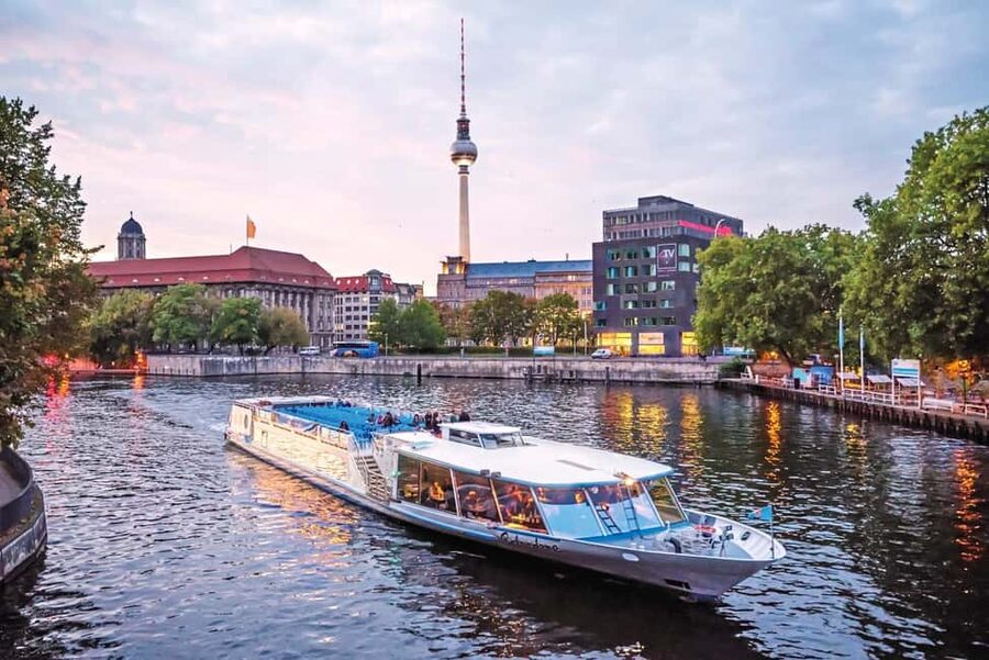 CitySightseeing Berlin HOHO Bus- All Lines (A+B) & Boat Tour - Key Points Before You Board