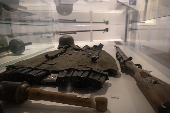 Clash of Titans: Battle for Seelow Heights WW2 tour - Dolgelin railway station and the German defense